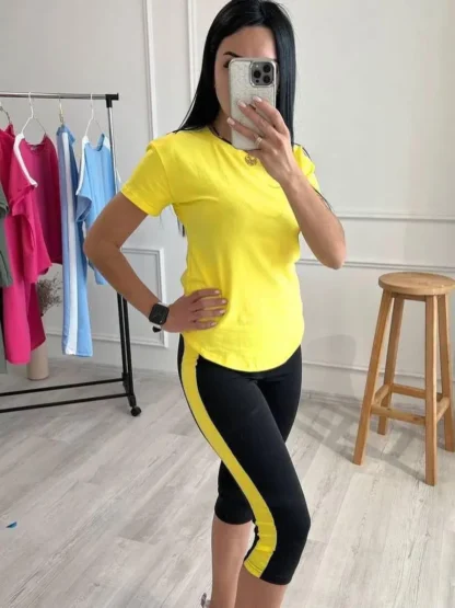Спортивний костюм з бриджами