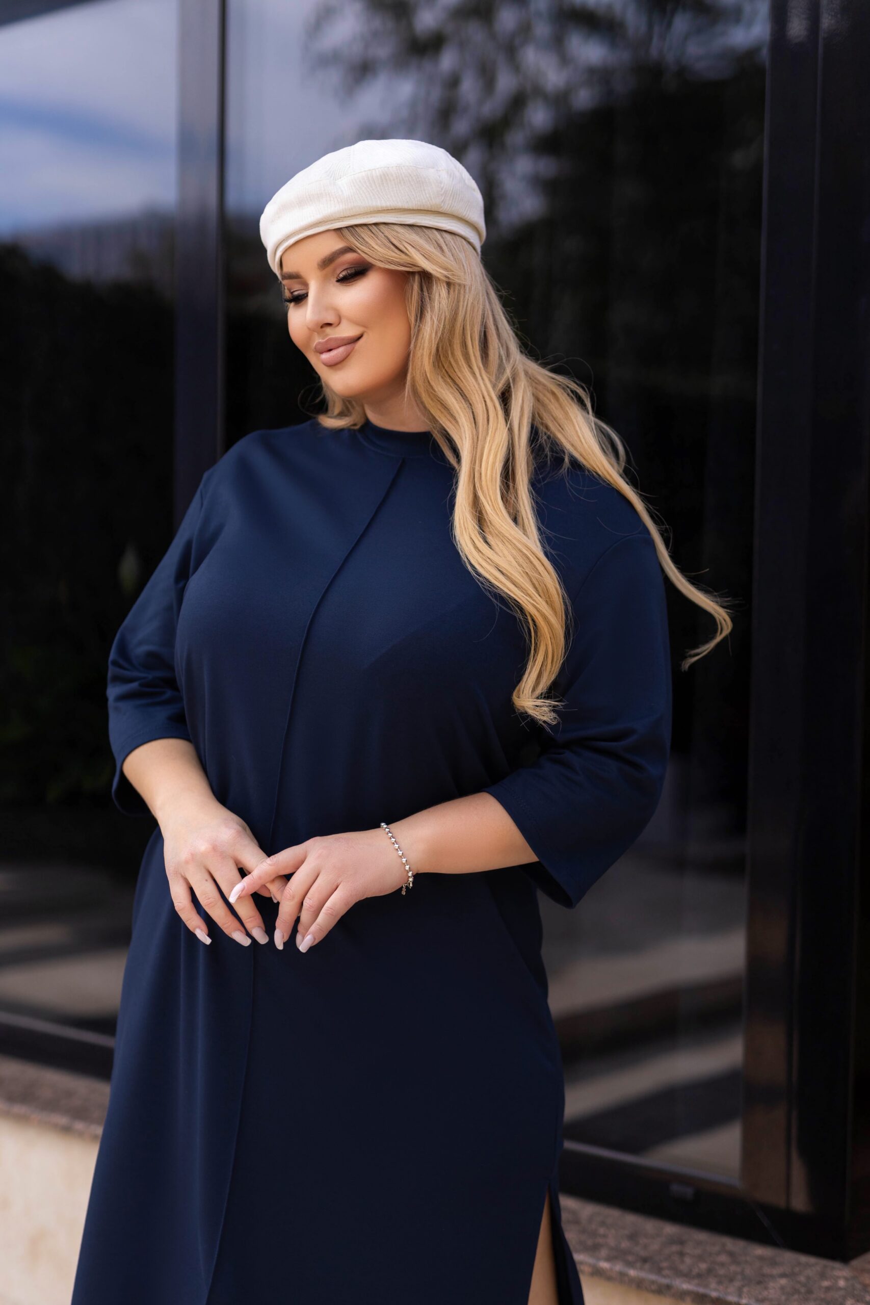 Трикотажна сукня вільного крою - Зображення 5