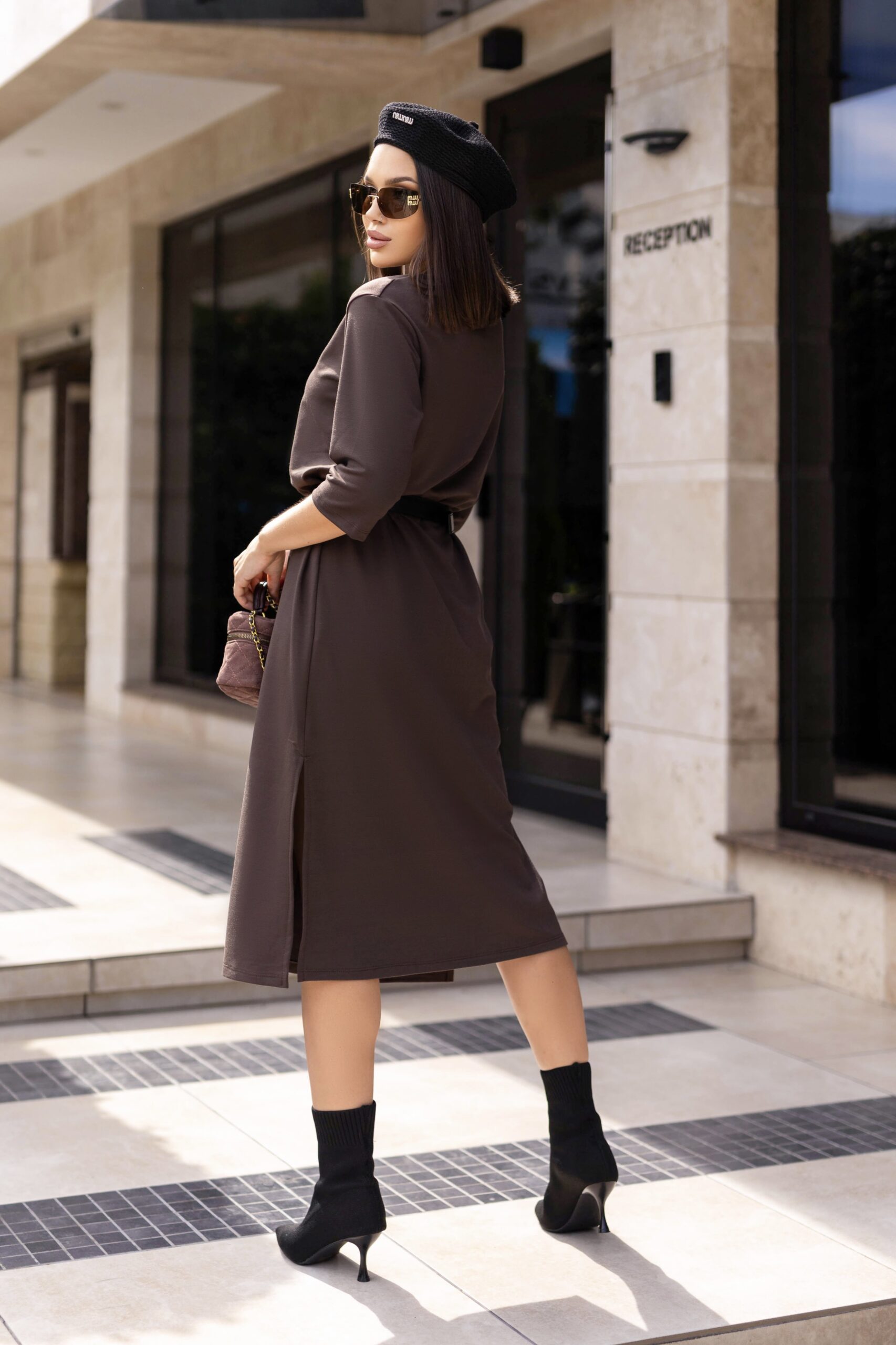 Трикотажна сукня вільного крою - Зображення 6