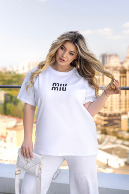 Футболка оверсайз з принтом "MIU"