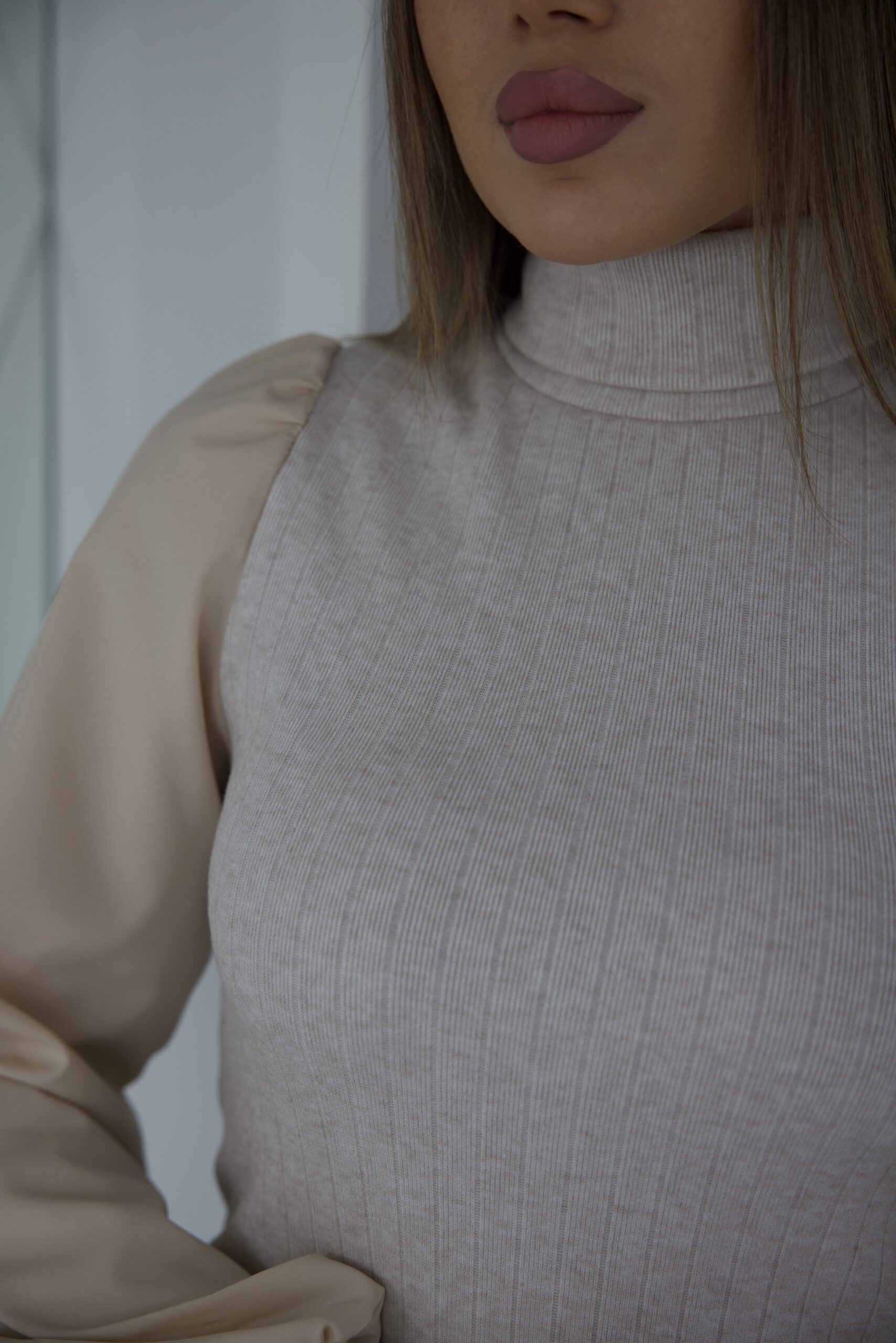 Елегантна кофта гольф в рубчик - Зображення 6