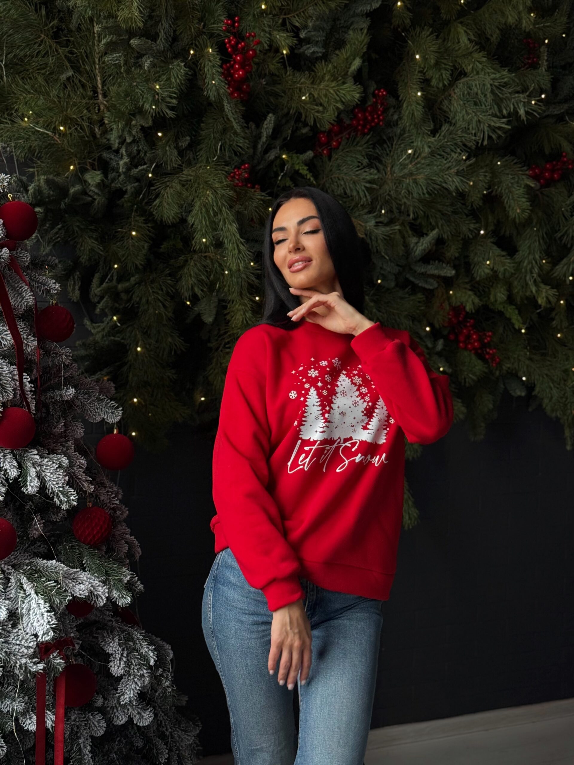 Жіночий світшот з зимовим принтом - Зображення 4