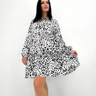 Легка жіноча сукня оверсайз