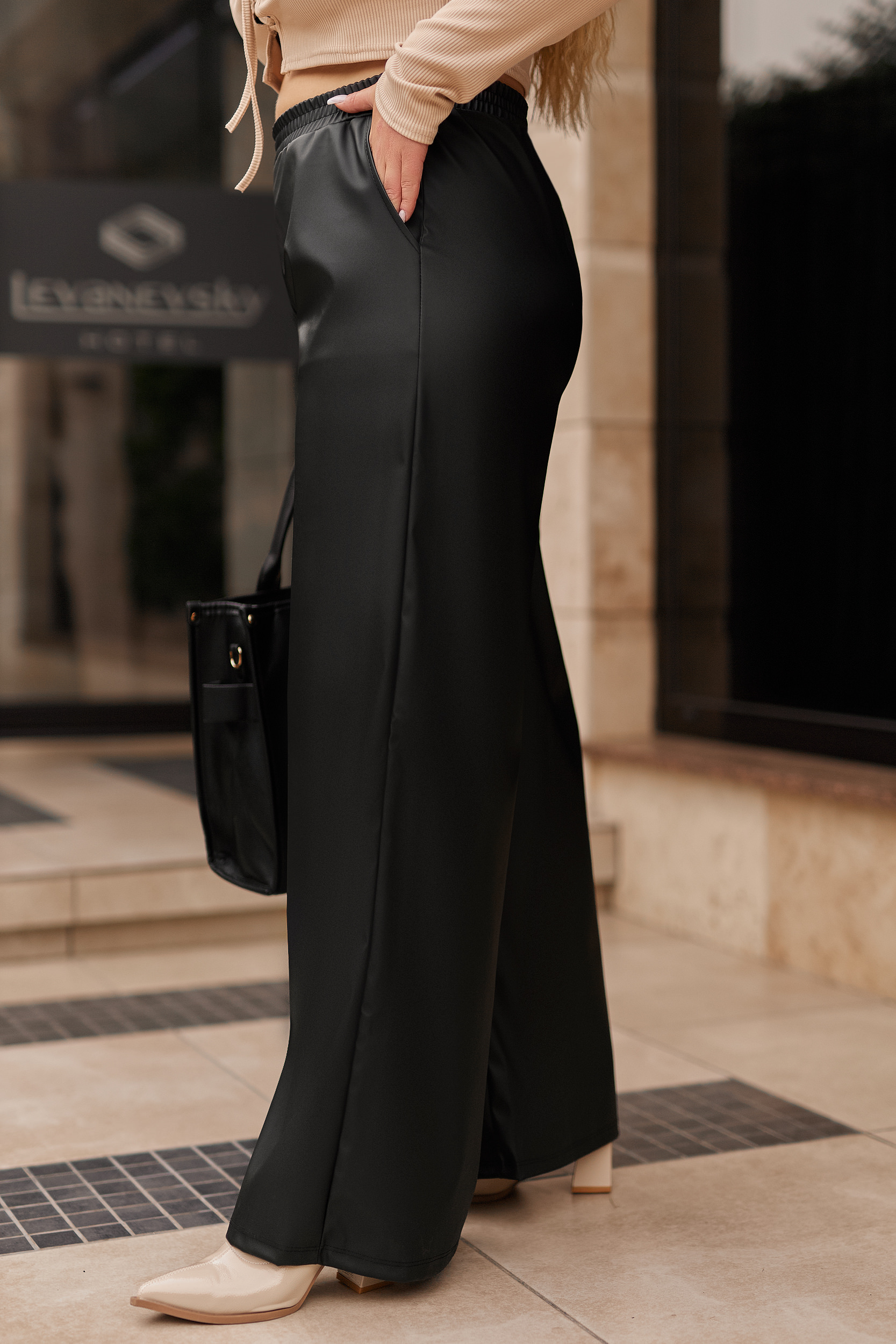 Широкі шкіряні штани демісезонні - Зображення 4