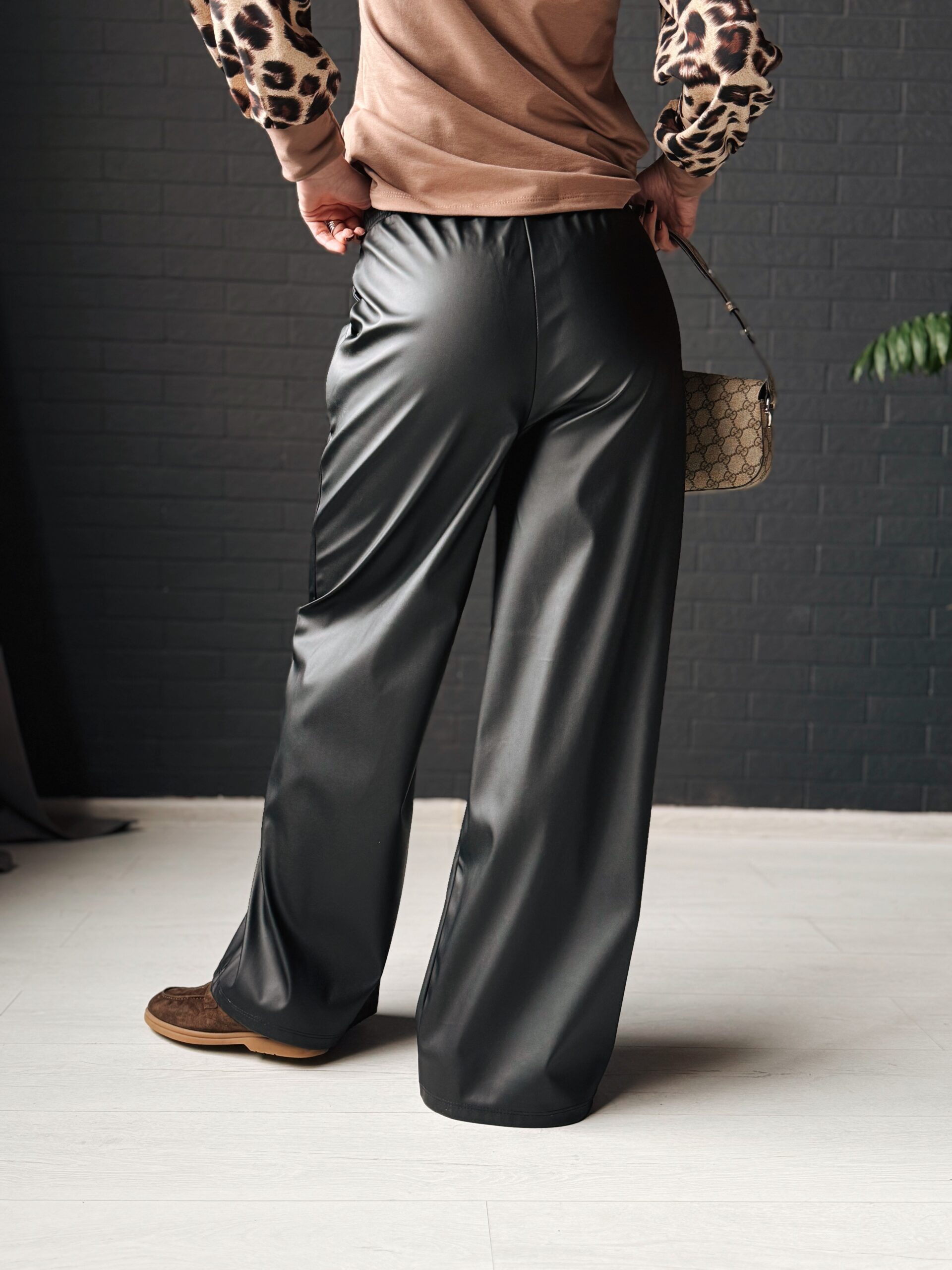 Широкі шкіряні штани демісезонні - Зображення 5