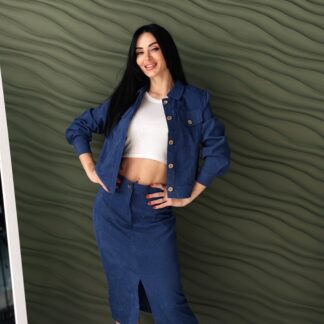 Жіночий костюм з мікровельвету